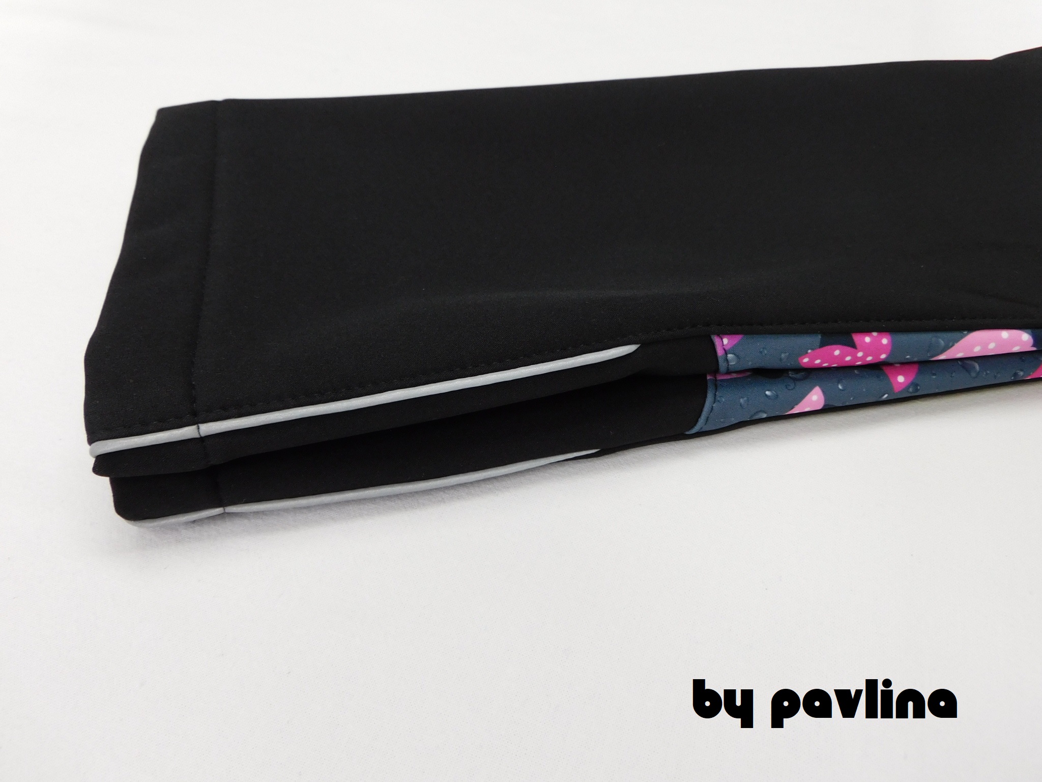 Dívčí zimní softshellové kalhoty - Černé + Berušky