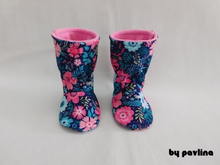 Softshellové válenky / capáčky - Modré sedmikrásky