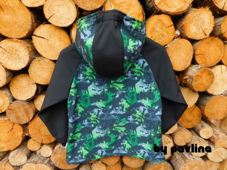 Chlapecká softshellová bunda - Dino maskáč s černou vel. 110/116