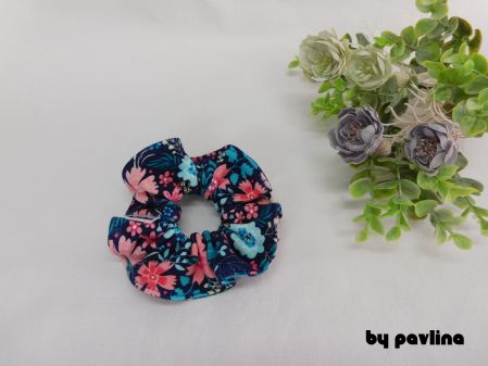 Gumička do vlasů / scrunchies - Modré sedmikrásky