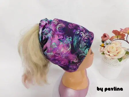 Dív./dám. čepice s otvorem na culík - Pírka