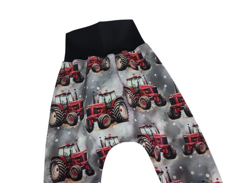 Chlapecké jarní - podzimní softshellové turky - Červené traktory + černá