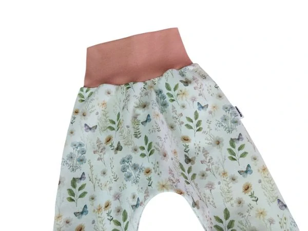 Dívčí tepláčky / turky - Jarní louka vel. 92