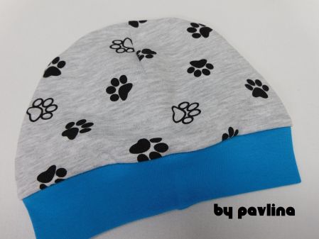 Dětská klasická čepice s lemem - Tlapičky