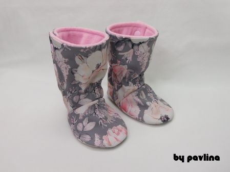 Softshellové válenky - Růže na šedé