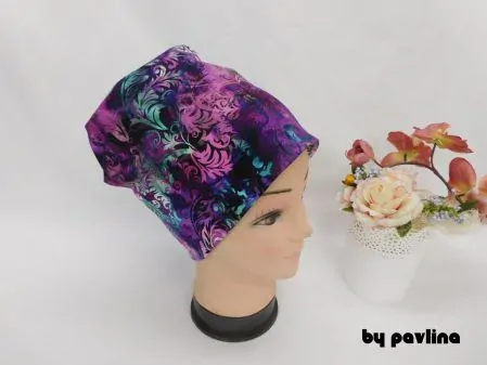 Dív./dám. čepice s otvorem na culík - Pírka