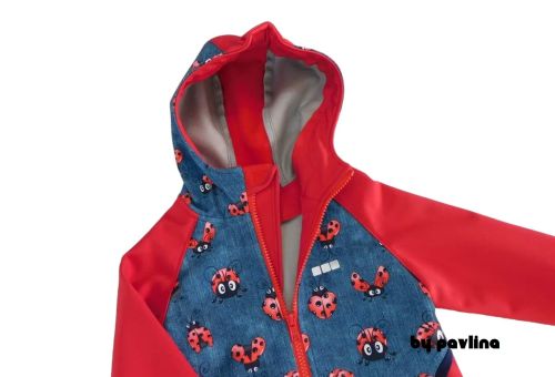 Dívčí softshellová bunda slim - Červené berušky