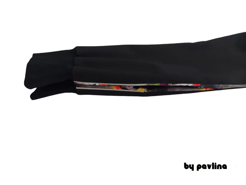 Chlapecké jarní - podzimní rostoucí softshellové kalhoty - Černé + Fotbalové míče