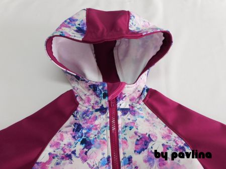 Dívčí softshellová bunda - Akvarelové květy s ostružinou